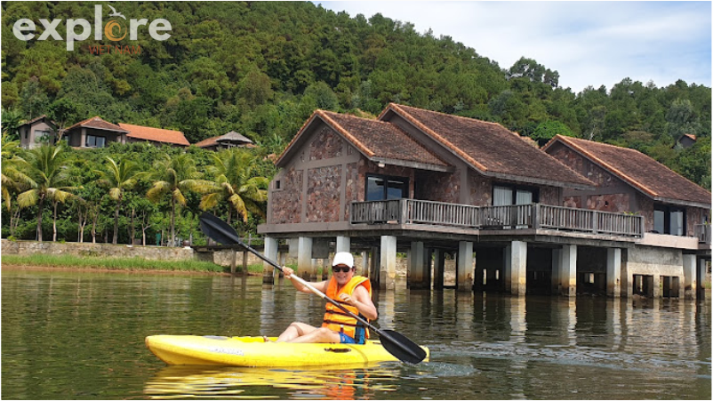 Chèo thuyền Kayak